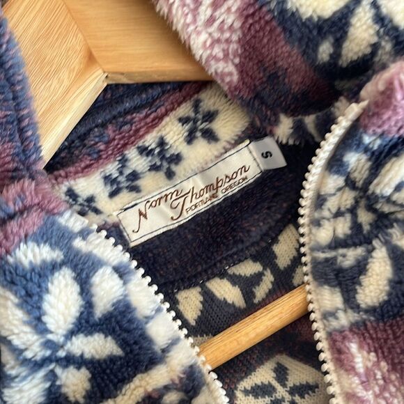 Vintage Oregon Fleece Patterned Soft Vest Size Small Purple Pink Pastel Fluffy - Picture 4 of 4